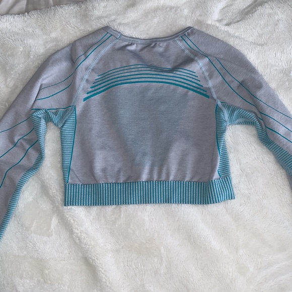 Gymshark Dusty Blue Workout Crop Top - Picture 3 of 3